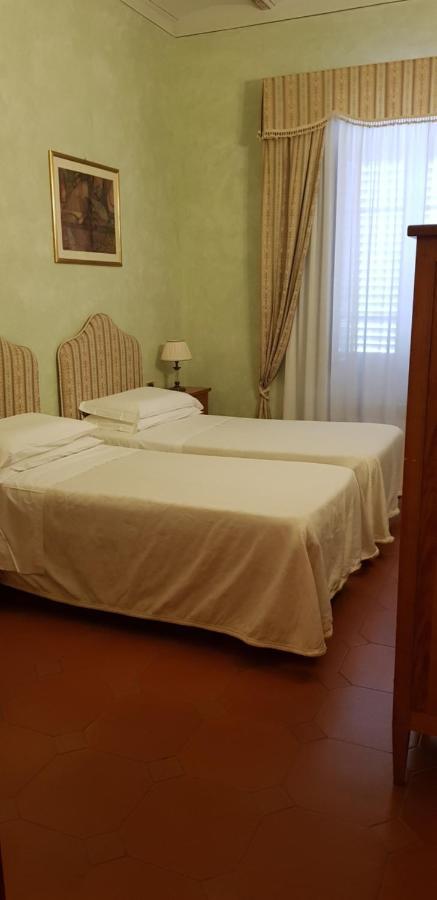 サン・ジミニャーノ B＆B パラッツォ アル トリオーネ 2 Bed & Breakfast エクステリア 写真