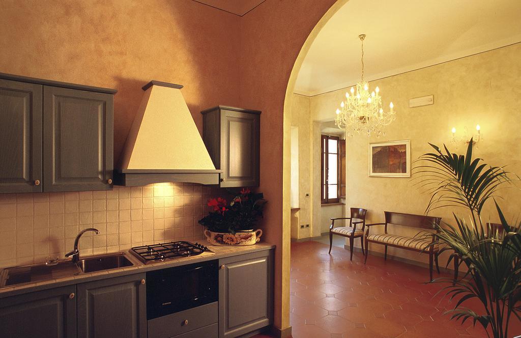 サン・ジミニャーノ B＆B パラッツォ アル トリオーネ 2 Bed & Breakfast エクステリア 写真