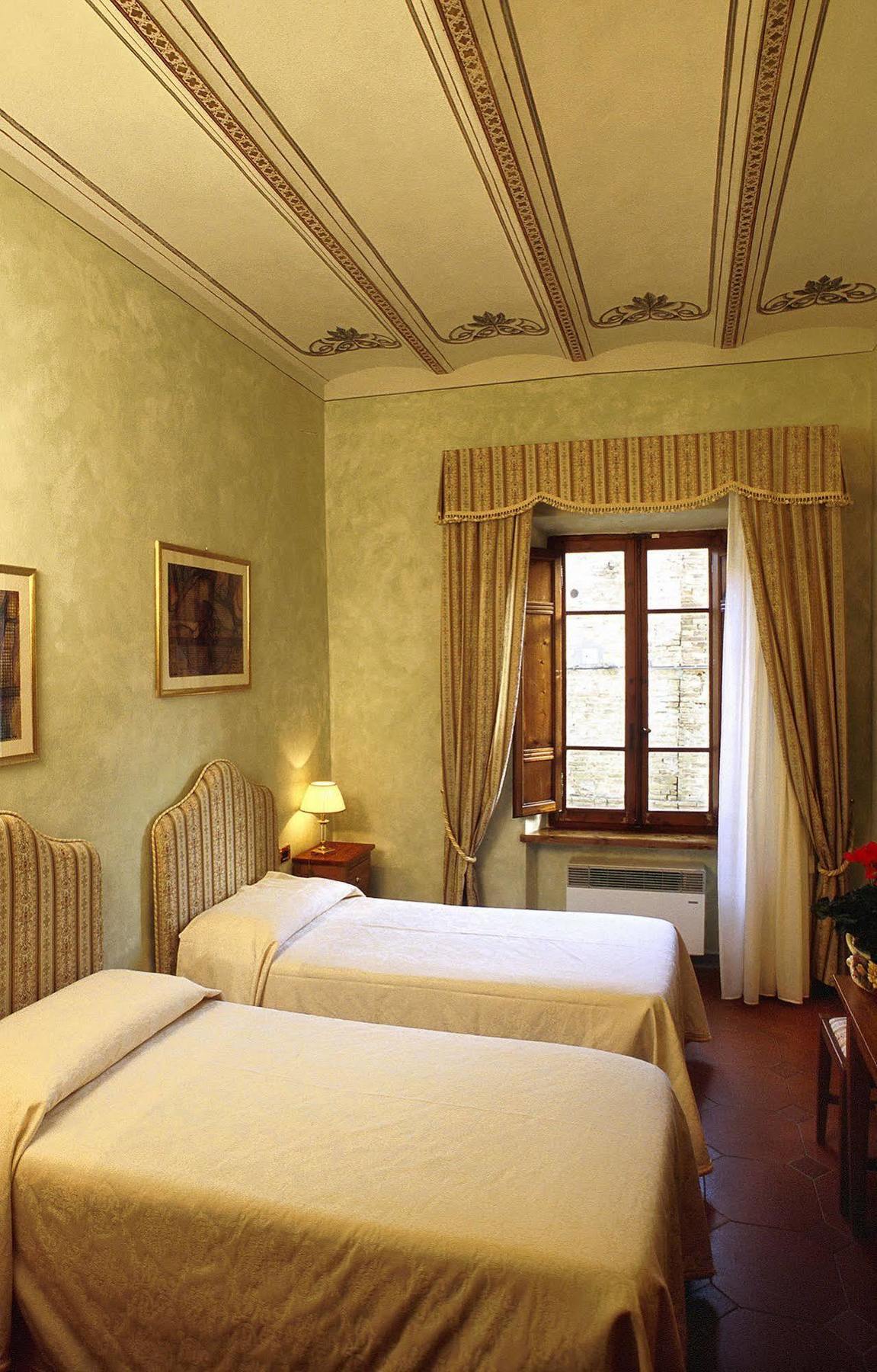 サン・ジミニャーノ B＆B パラッツォ アル トリオーネ 2 Bed & Breakfast エクステリア 写真